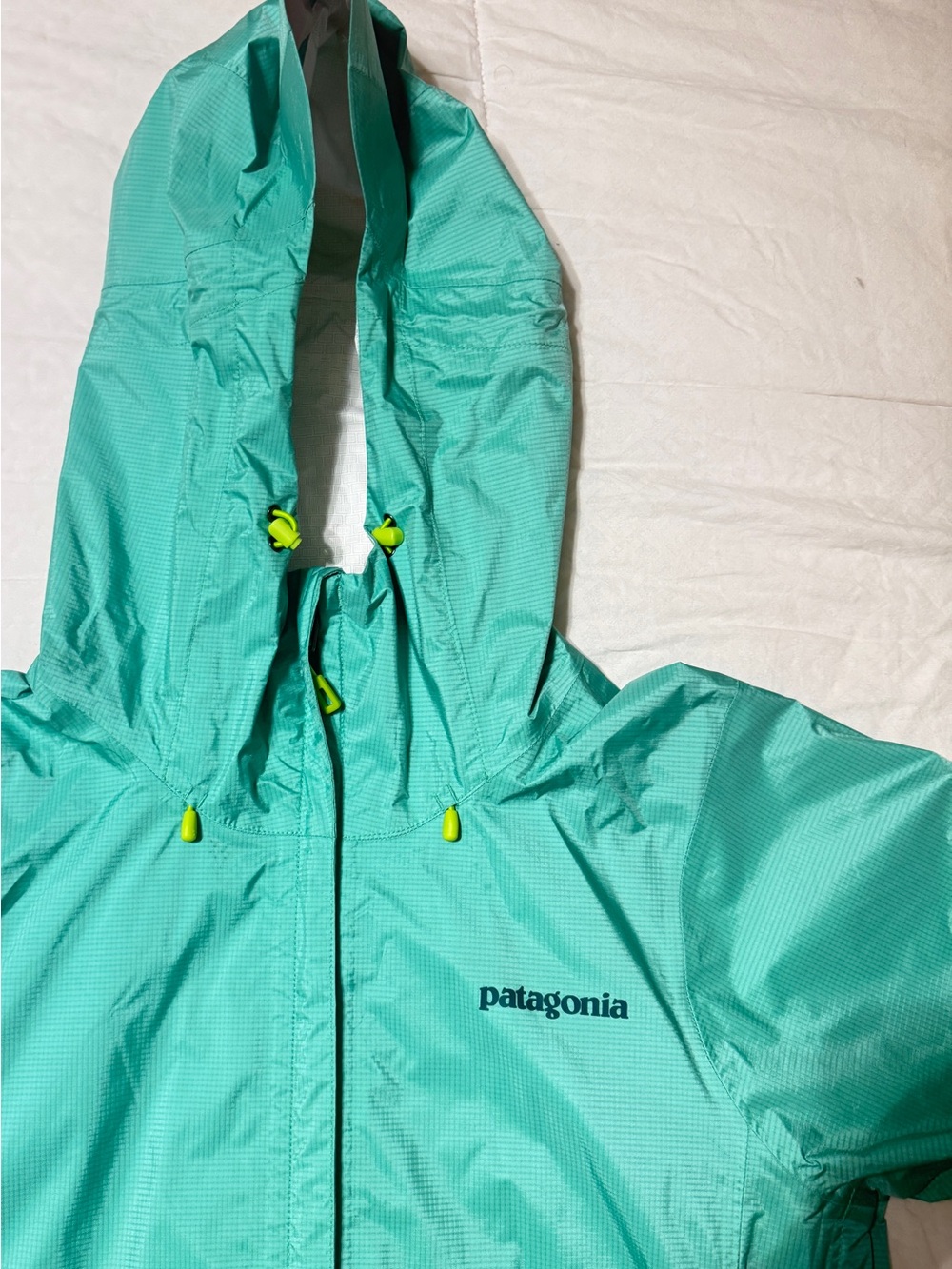 Patagonia Women’s Mint-Green Hooded Raincoat